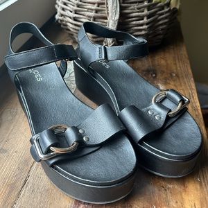 J Slides Quest sandal - size 9 - black